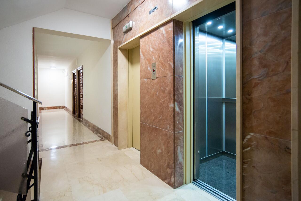 Plaza Del Teatro Apartment Malaga Luaran gambar